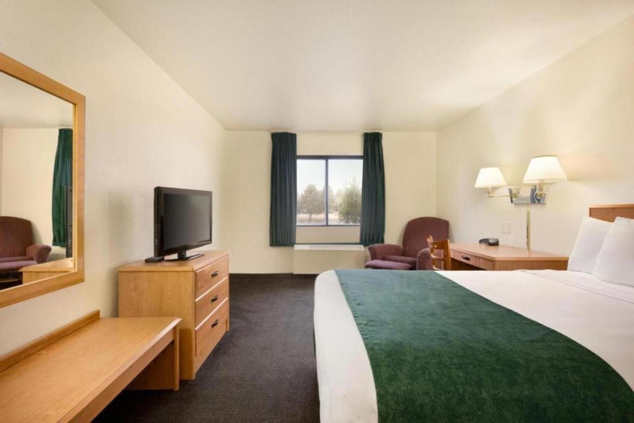 Travelodge By Wyndham Alpine Dış mekan fotoğraf
